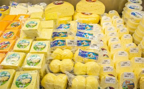 Выбор качественного творога и кисломолочных продуктов