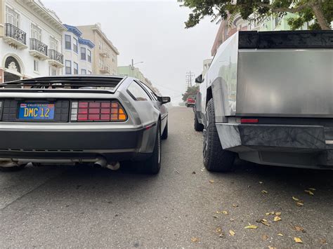 История создания прекрасного портала для Delorean