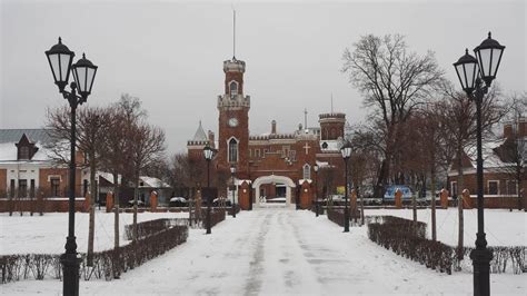 Красота парковой зоны дворцового комплекса Юсупова в Ялте