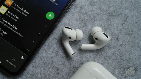 Основные команды для контроля воспроизведения музыки через AirPods