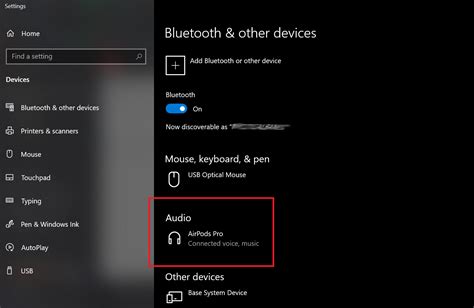 Поиск и выбор наушников в списке Bluetooth устройств